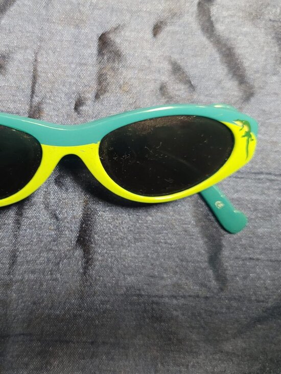 Crocodile Sunglasses Age 4y - Picture 3 of 5